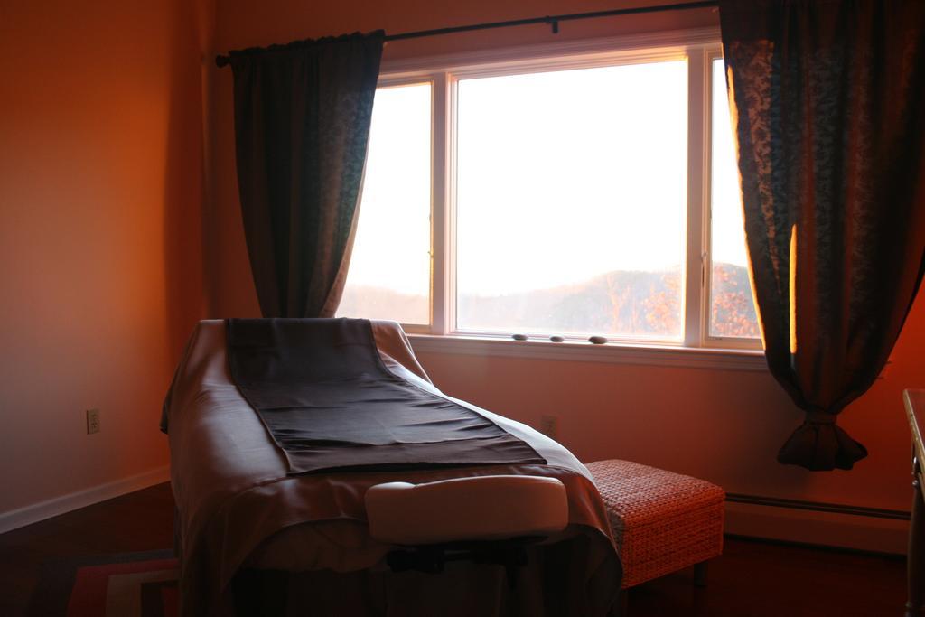 Art Of Living Retreat Center Hotel Bamboo Buitenkant foto