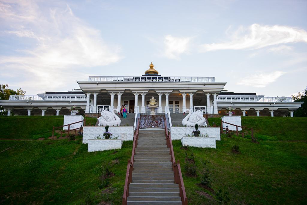Art Of Living Retreat Center Hotel Bamboo Buitenkant foto