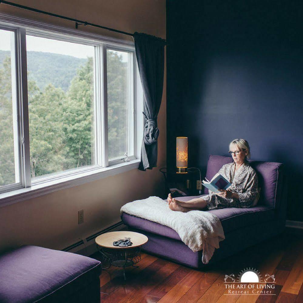 Art Of Living Retreat Center Hotel Bamboo Buitenkant foto